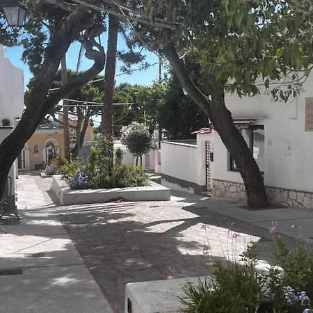 Casa Dora فندق مبيت وإفطار أناكابْري