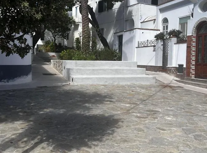 לינה וארוחת בוקר Casa Dora אנה קאפרי